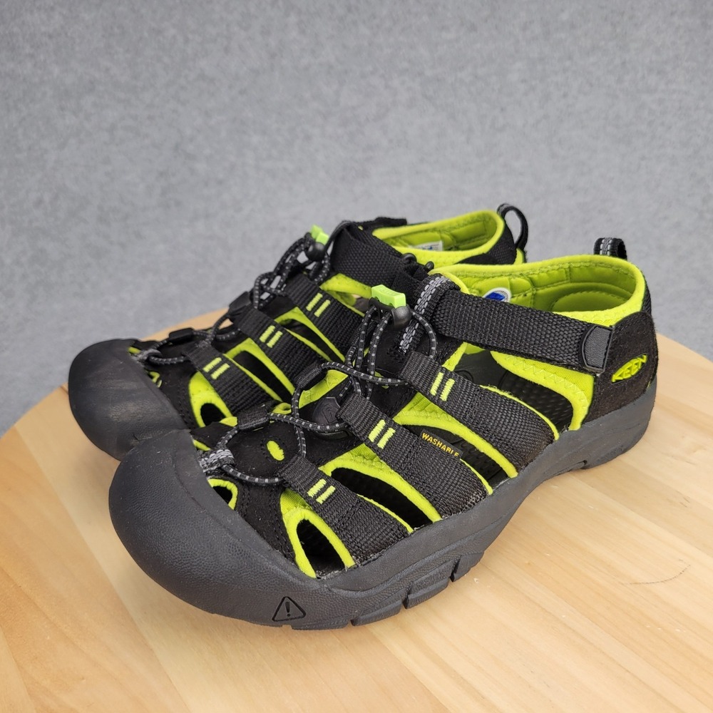 KEEN Newport H2 Women's Size 5 Waterproof Walking Hiking‎ Sandals